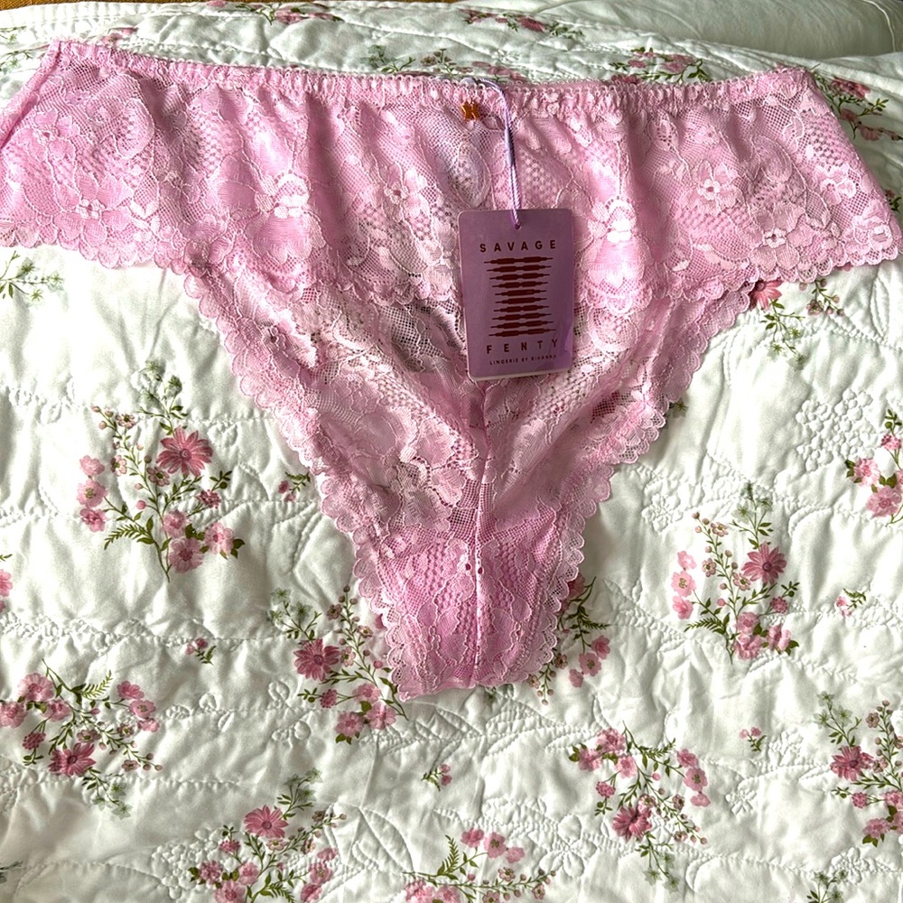 Savage X Fenty pink lace . 1X new with tags.